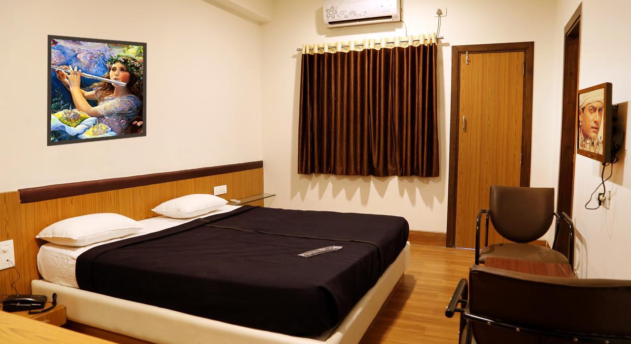 Kailash Residency Hotel Aurangābād Esterno foto